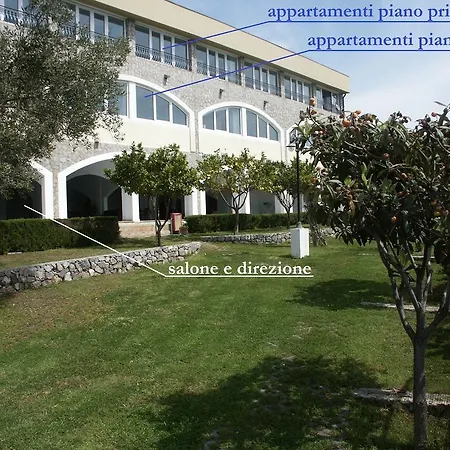 Mediterraneo Aparthotel 3*